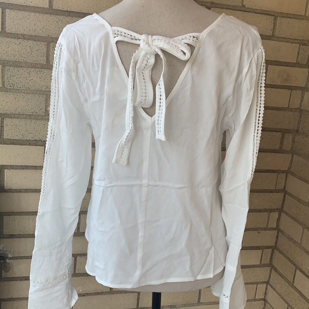 ❌DONATED❌Off White Long Bell Sleeve Oversized V-neck Tie Top - Picture 8 of 17